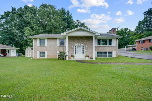 136 Thompson Street, Kingsport, TN, 37660 | Card Image