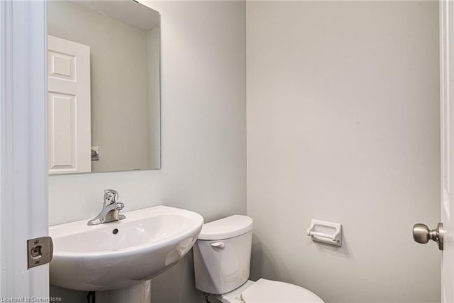 93 Highman Ave, Townhouse with 3 bedrooms, 3 bathrooms and 2 parking in Cambridge ON | Image 4