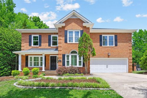 5232 Colony Rd, Charlotte, NC, 28226-3326 | Card Image