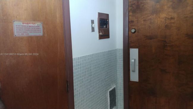 APT-1N - 500 Executive Center Dr, Condo with 2 bedrooms, 2 bathrooms and null parking in West Palm Beach FL | Image 28