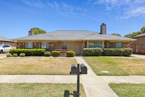 3002 Hilltop Dr, Euless, TX, 76039-7845 | Card Image