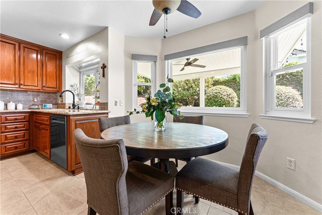 Breakfast nook | Image 16