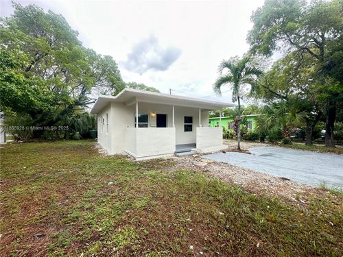 1449-1449 3rd Ct, Fort Lauderdale, FL, 33311-8807 | Card Image
