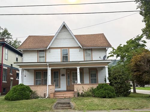 1453 Main St, Wellsburg, WV, 26070-1419 | Card Image