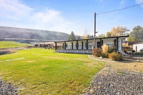 13232 N Nascar Pr Ne, Benton City, WA, 99320-9571 | Card Image