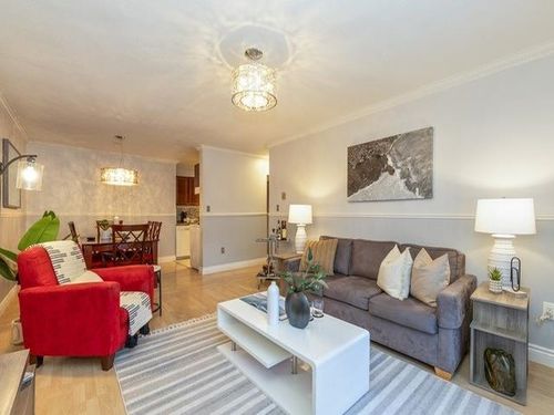 112-6105 Kingsway, Burnaby, BC, V5J5C7 | Card Image