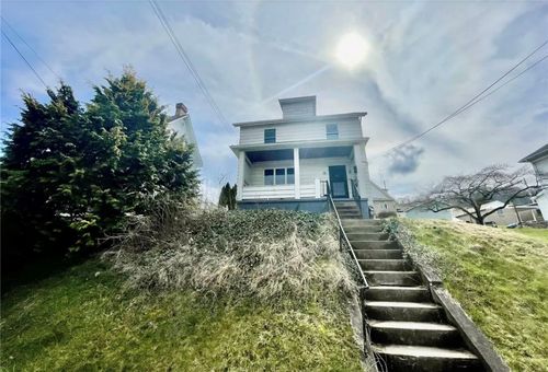 746 6th Avenue, Coraopolis, PA, 15108 | Card Image