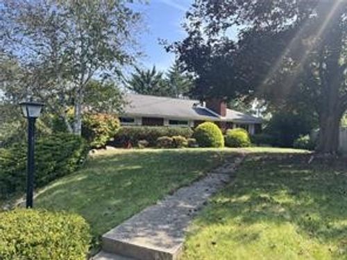 9462 Viewcrest Dr, Allison Park, PA, 15101-1942 | Card Image