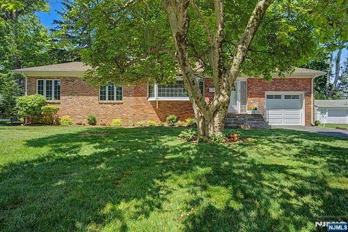 25 Birchwood Rd, Denville, NJ, 07834-1224 | Card Image