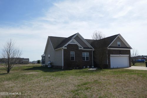 606 Trotman Rd, Shawboro, NC, 27973-9649 | Card Image