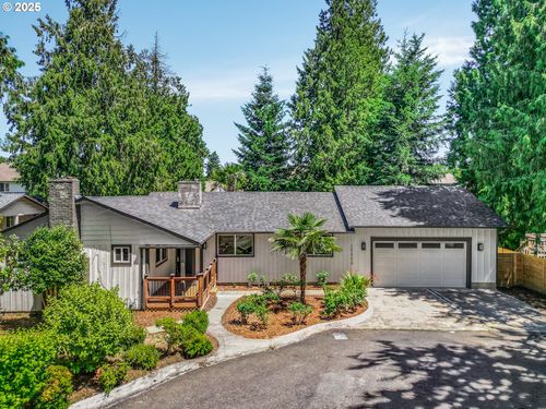 13030 Se Kuehn Rd, Milwaukie, OR, 97222-4729 | Card Image