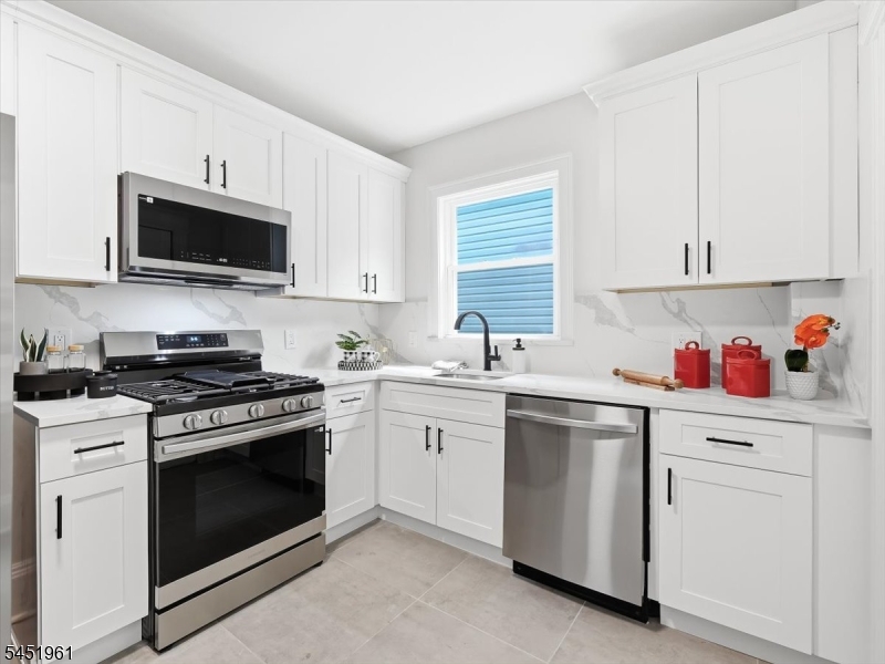 Residential in Bloomfield Twp. 4