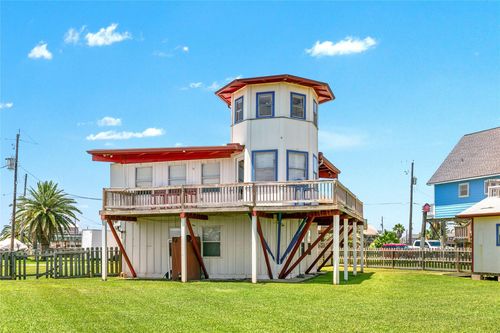 1319 Middle Dr, Surfside Beach, TX, 77541-9533 | Card Image