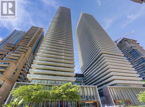 809-42 Charles Street E, Toronto (Willowdale West), ON, M2M0K5 | Card Image