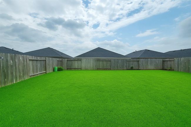 Make this beautiful backyard yours today! | Image 20