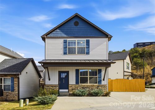 600 Cardwell Ln, Fletcher, NC, 28732-0375 | Card Image