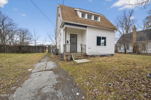 2144 Hawthorne St, Toledo, OH, 43606-4541 | Card Image