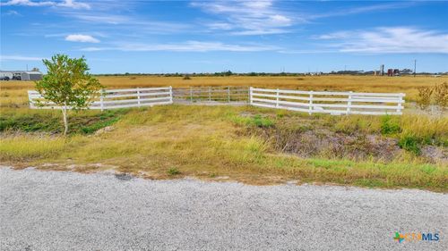 730 County Road 227, Ganado, TX, 77962-8784 | Card Image