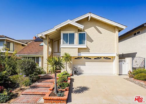 22 Hunter, Irvine, CA, 92620-3358 | Card Image