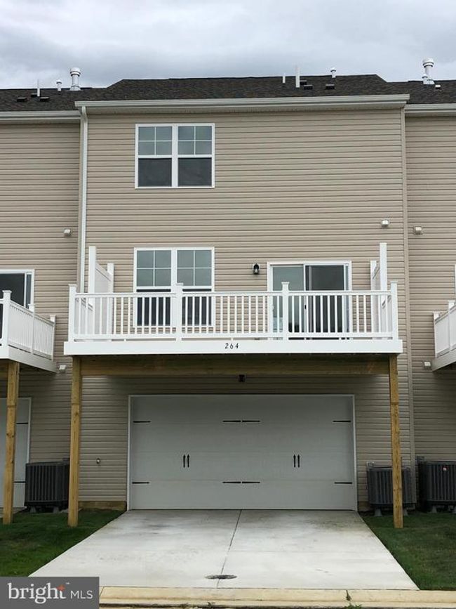 241 Jessica Lyn Ave, Townhouse with 4 bedrooms, 4 bathrooms and null parking in STEVENSVILLE MD | Image 23
