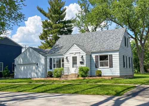 112 Pearl St, Cary, IL, 60013-2230 | Card Image