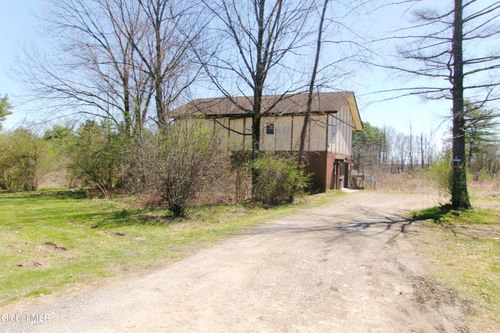 32 Aviator Way, Queensbury, NY, 12804-7634 | Card Image