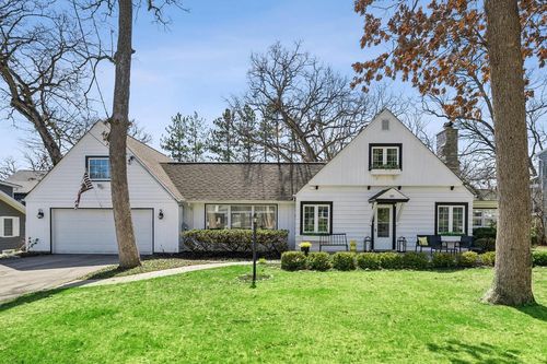 261 Waubun Drive, Fontana, WI, 53125 | Card Image