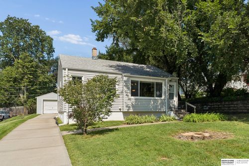 6630 Evans Street, Omaha, NE, 68104 | Card Image