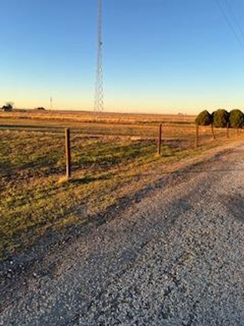 8939 Petite Ln, San Angelo, TX, 76905-7559 | Card Image