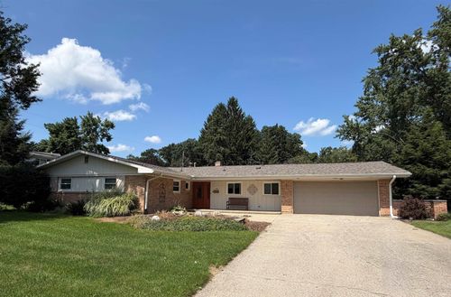 1510 Springbrook Dr, Elkhart, IN, 46514-4250 | Card Image