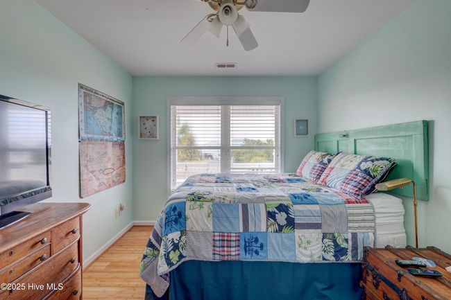 108 W Dolphin Dr, House other with 3 bedrooms, 2 bathrooms and null parking in Oak Island NC | Image 38