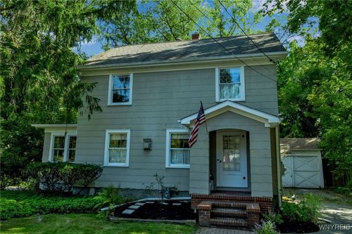 831 Lawrence Ave, East Aurora, NY, 14052-1505 | Card Image