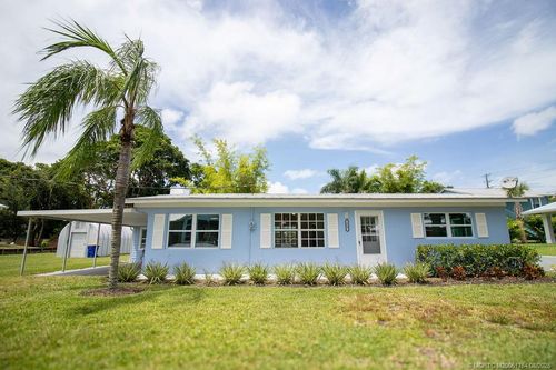 865 Sw 34th Ter, Palm City, FL, 34990-3417 | Card Image