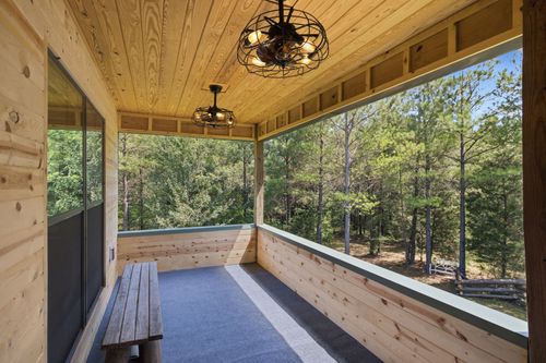 1405 Trace Creek Rd, Hohenwald, TN, 38462-5145 | Card Image