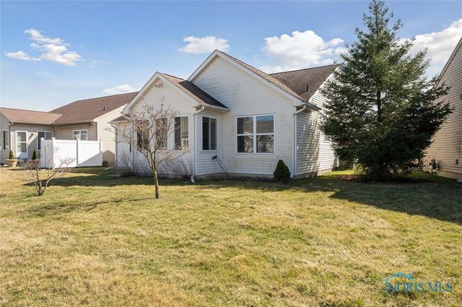 7352 Manatee Ct, House other with 2 bedrooms, 2 bathrooms and 2 parking in Maumee OH | Image 32
