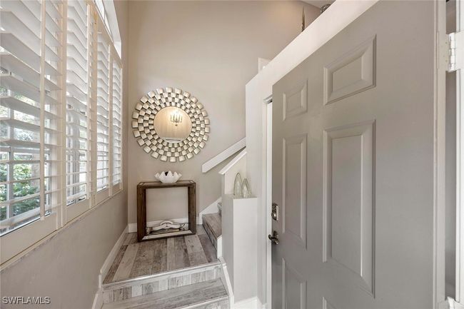 APT-201 - 2450 Old Groves Rd, Condo with 2 bedrooms, 2 bathrooms and null parking in Naples FL | Image 5
