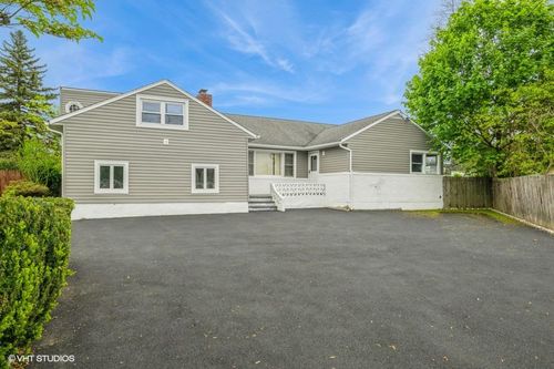 2600 Haff Ave, North Bellmore, NY, 11710-2742 | Card Image