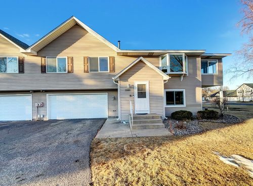 3592 Gershwin Place N, Oakdale, MN, 55128 | Card Image