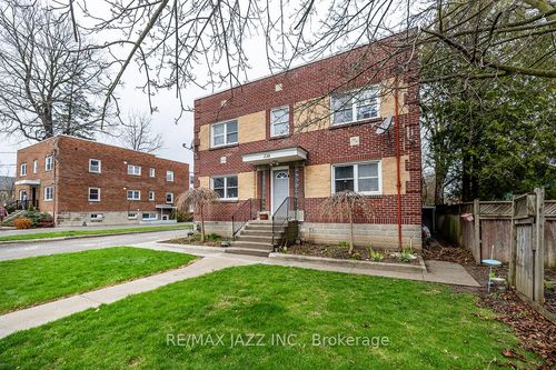 238 James St E, Cobourg, ON, K9A1H7 | Card Image