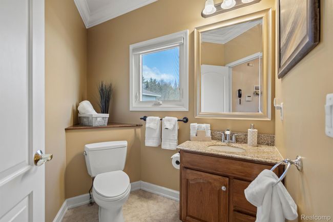 Main level half bath 1. | Image 18
