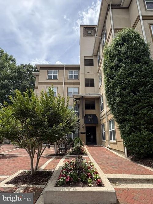 2301-11750 Old Georgetown Rd, NORTH BETHESDA, MD, 20852 | Card Image