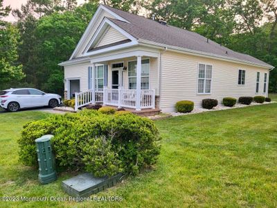 44 S Point Boulevard, Home with 2 bedrooms, 2 bathrooms and null parking in Barnegat NJ | Image 2