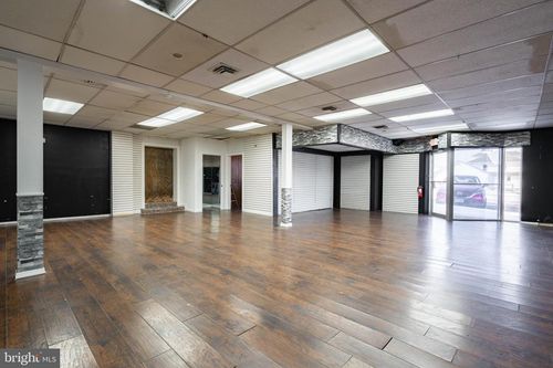 2-615 E Chestnut Ave, VINELAND, NJ, 08360-5622 | Card Image