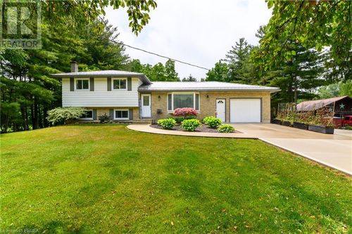 936 Windham Road 11, Windham Centre, ON, N0E2A0 | Card Image