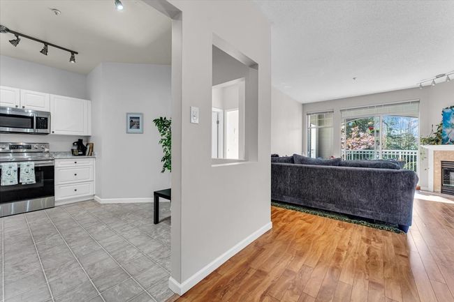 115 - 5677 208 Street, Condo with 2 bedrooms, 2 bathrooms and 1 parking in Langley BC | Image 4