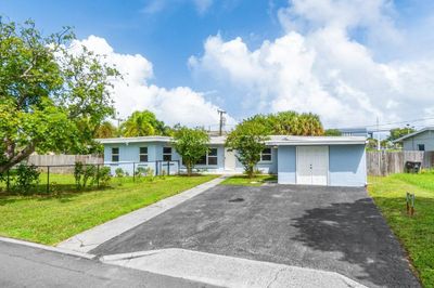 3814 Paseo Navarra, House other with 4 bedrooms, 2 bathrooms and null parking in West Palm Beach FL | Image 1