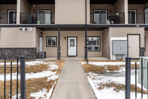 713-3806 Dewdney Ave E, Regina, SK, S4Z0A6 | Card Image