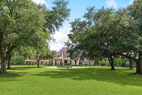 3008 Bayou Rd, Saint Bernard, LA, 70085-5115 | Card Image