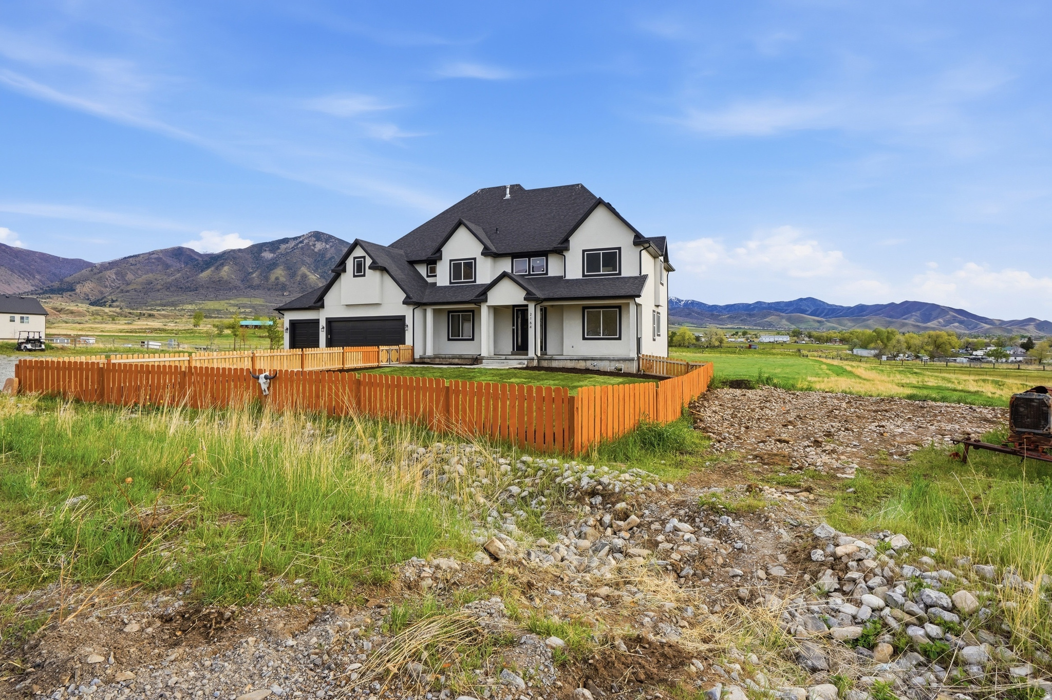 Residential in Pine Canyon 4