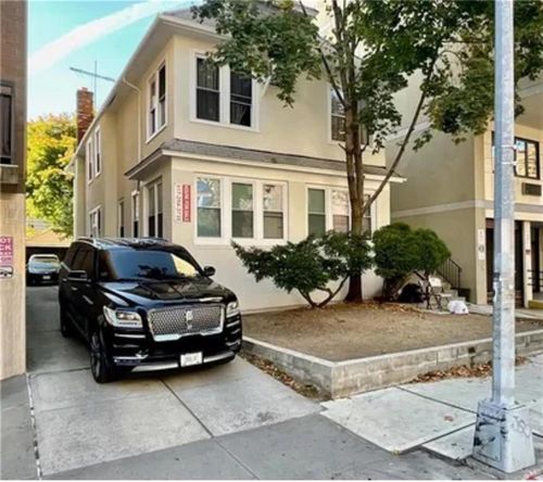 1922 Ocean Ave, Brooklyn, NY, 11230-6719 | Card Image